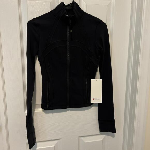 Lululemon Women's Black Jacket - Picture 2 of 4